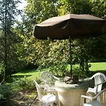 In La Chapelle With Garden Ferienhaus *