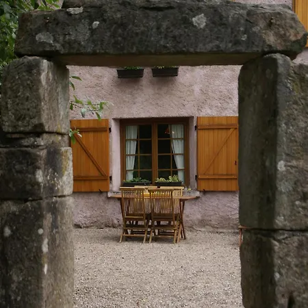 In La Chapelle With Garden Ferienhaus