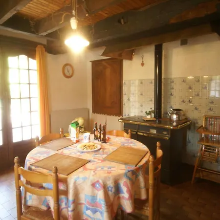 בית נופש In La Chapelle With Garden *